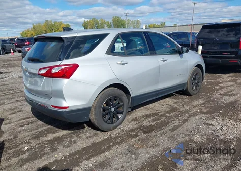 2018 Chevrolet Equinox Ls z USA, uszkodzony, nr VIN 2GNAXREV2J6152855